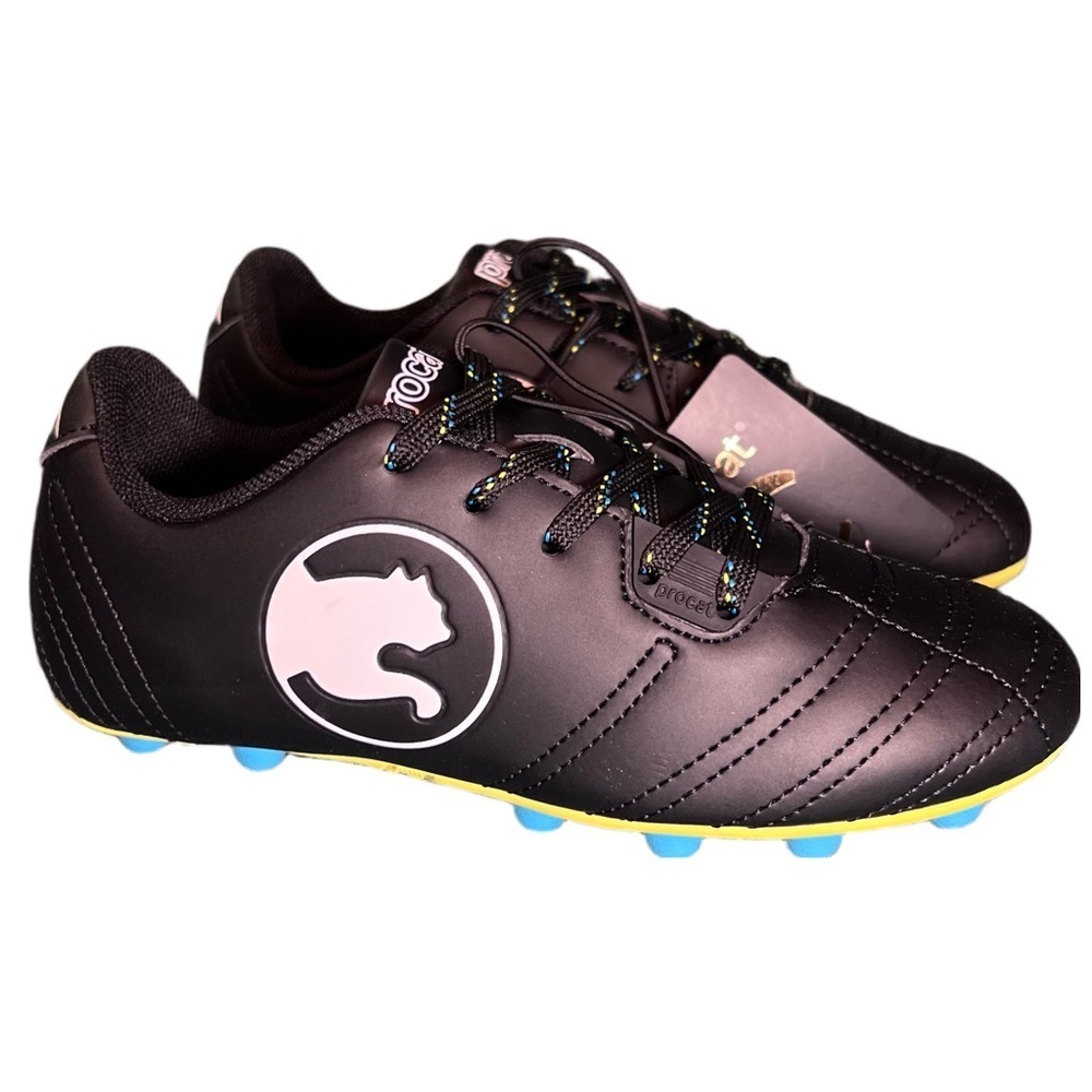 ***NWT*** Puma Procat Youth Soccer Cleats